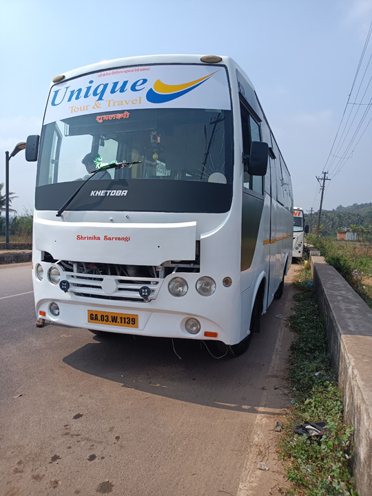 AC Mini Bus – 20 Seater